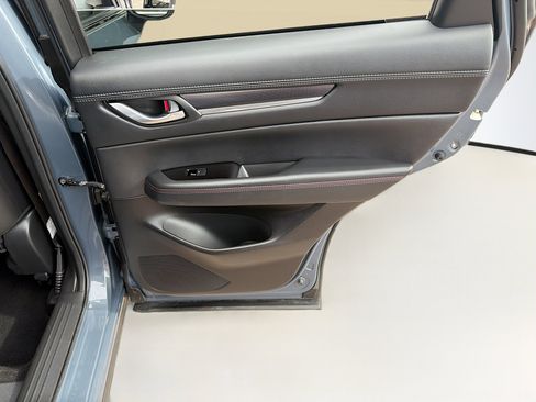 Used 2025 MAZDA CX-5 Carbon Edition image 32