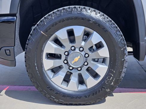 New 2026 Chevrolet Silverado 2500 Custom w/ Custom Value Package AWD/4WD image 12