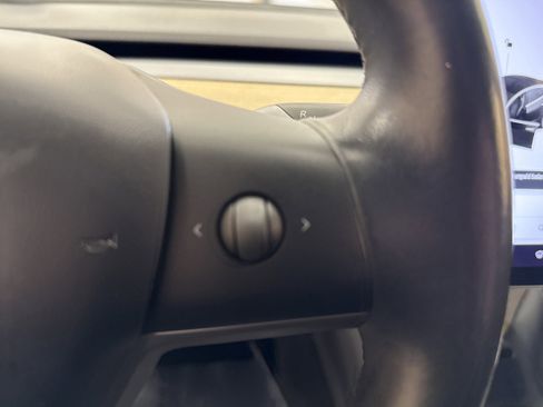 Used 2019 Tesla Model 3 Standard Range Plus image 30