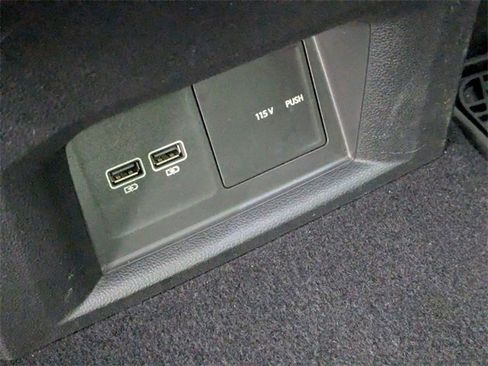 Used 2021 Volkswagen Atlas SEL image 28