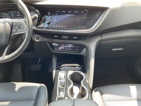 Used 2023 Buick Envision Essence image 13