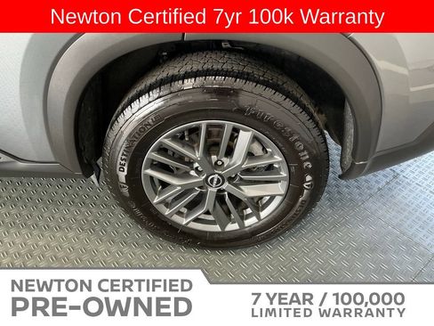 Used 2023 Nissan Rogue S FWD image 41