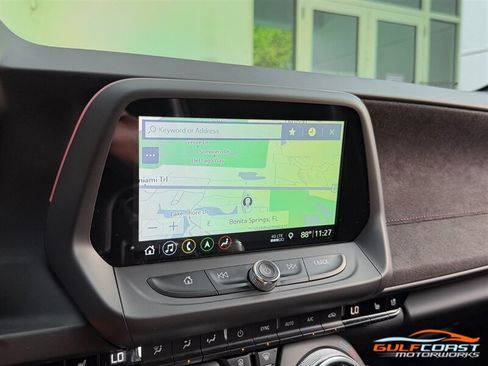Used 2019 Chevrolet Camaro ZL1 RWD image 16