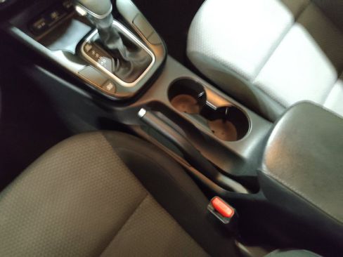 Used 2020 Kia Soul LX FWD image 26