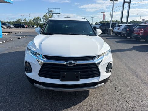 Used 2019 Chevrolet Blazer LT FWD image 2