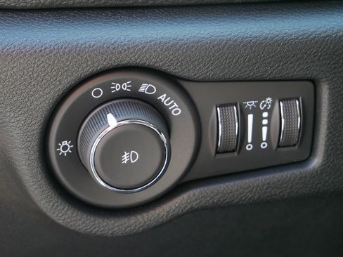 New 2026 Chrysler Pacifica Limited w/ S Appearance Package FWD image 14