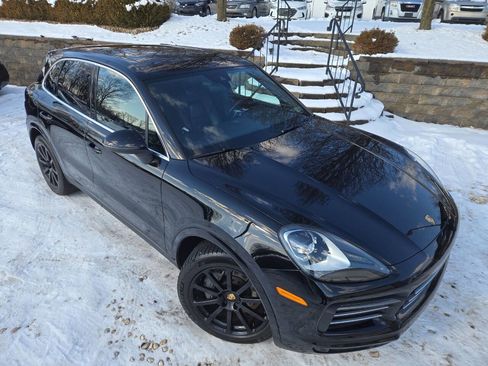 Used 2020 Porsche Cayenne S image 40