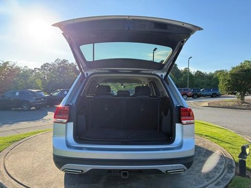 Used 2018 Volkswagen Atlas SE FWD image 32