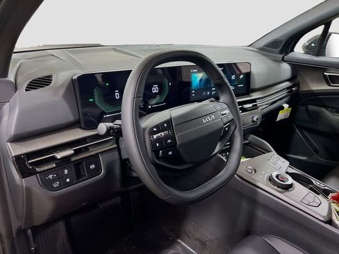 New 2026 Kia Sportage X-Line image 9