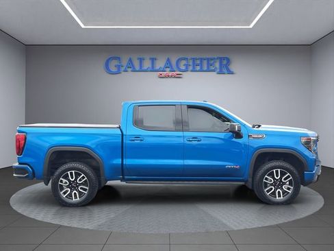 Used 2024 GMC Sierra 1500 AT4 w/ AT4 Premium Package AWD/4WD image 3