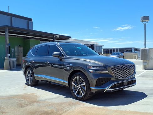 Certified 2026 Genesis GV80 2.5T Advanced AWD/4WD image 8