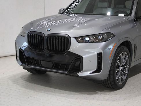 Used 2026 BMW X5 sDrive40i RWD image 2