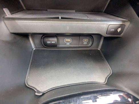 Certified 2023 Kia Soul GT-Line FWD image 31