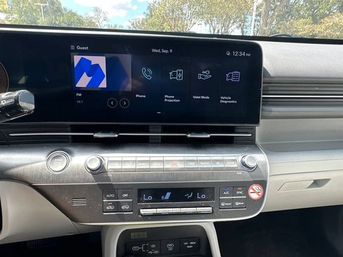 Used 2025 Hyundai Kona SEL FWD image 18