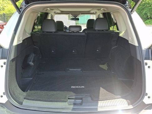 Certified 2023 Nissan Rogue SL w/ SL Premium Package AWD/4WD image 30