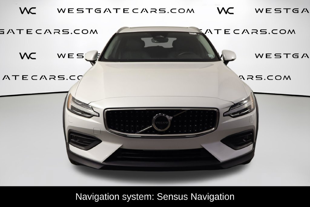 Used 2026 Volvo V60 B5 Cross Country Plus AWD/4WD image 2