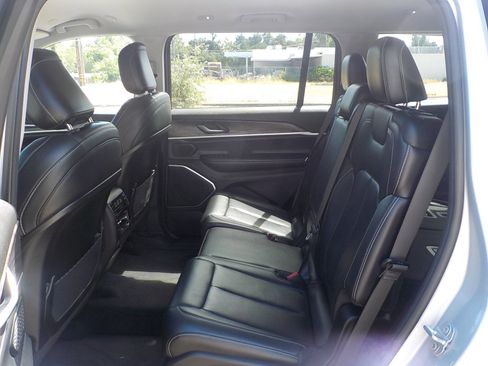 Used 2021 Jeep Grand Cherokee L Limited image 12