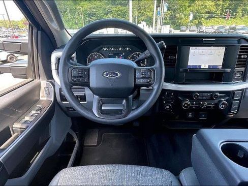Certified 2025 Ford F250 XLT AWD/4WD image 5