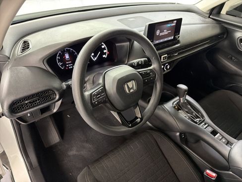 Certified 2024 Honda HR-V LX image 4