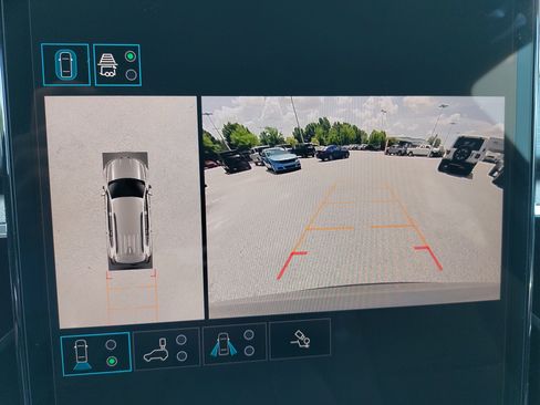 New 2025 GMC Acadia Elevation image 26