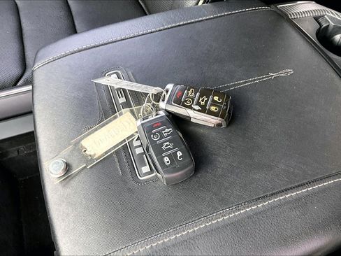 Used 2020 RAM 1500 Limited image 36