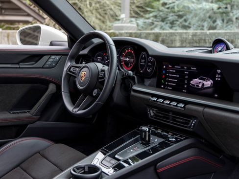 Certified 2022 Porsche 911 Targa 4 GTS image 48