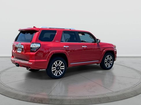 Used 2022 Toyota 4Runner Limited AWD/4WD image 8
