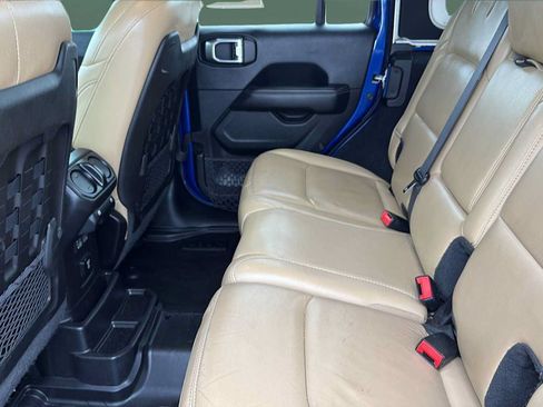 Used 2019 Jeep Wrangler Unlimited Rubicon AWD/4WD image 23
