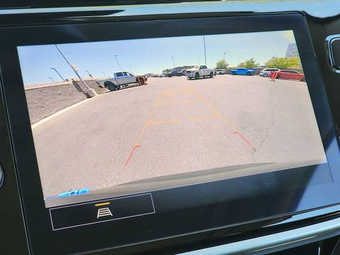Used 2022 Chevrolet Bolt EUV LT w/ Convenience Package FWD image 25