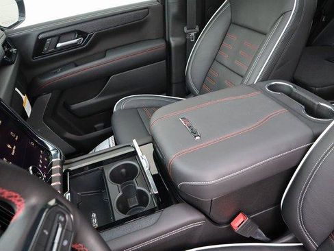 New 2025 GMC Yukon AT4 Ultimate image 29