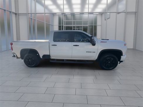 Used 2022 Chevrolet Silverado 2500 LT w/ Z71 Sport Edition image 10