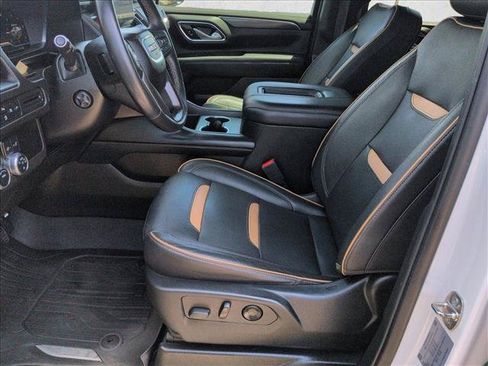 Used 2022 GMC Yukon XL AT4 AWD/4WD image 23