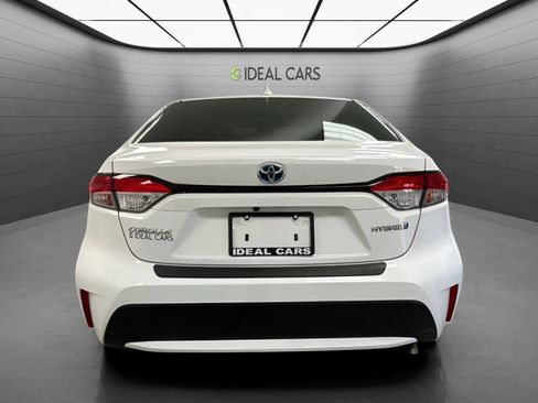 Used 2020 Toyota Corolla LE w/ Carpet Mat Package (TMS) FWD image 6