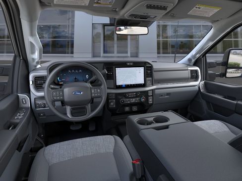 New 2026 Ford F350 XLT w/ XLT Premium Package AWD/4WD image 9