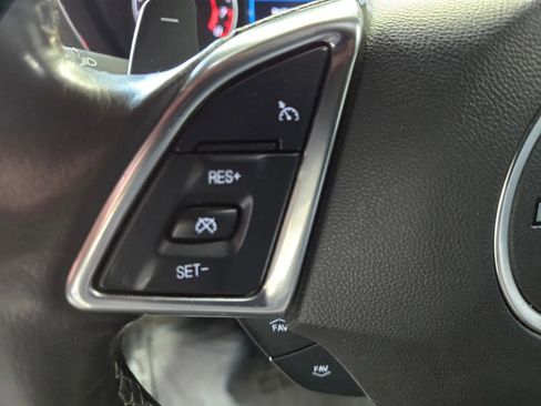 Used 2020 Chevrolet Camaro LT RWD image 11