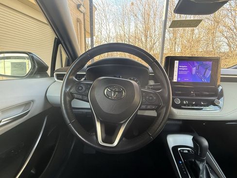 Used 2023 Toyota Corolla SE image 14
