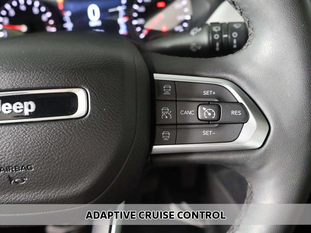 Used 2023 Jeep Compass Limited w/ Sun and Sound Group AWD/4WD image 5