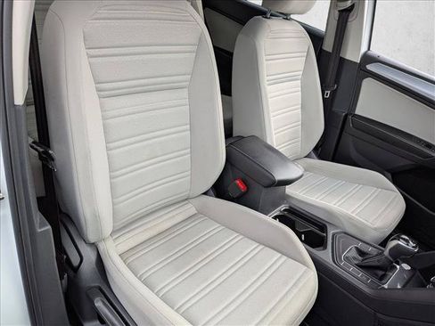 Used 2022 Volkswagen Tiguan S FWD image 17