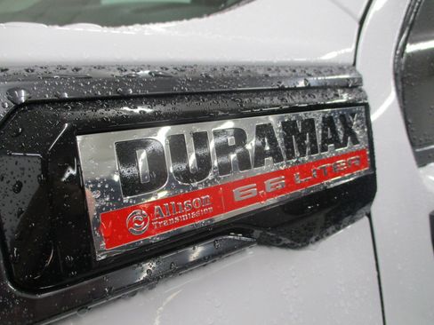 New 2025 GMC Sierra 2500 AT4 w/ AT4 Premium Plus Package image 13