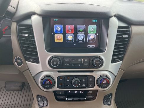 Used 2020 GMC Yukon XL SLT w/ Premium Edition image 24