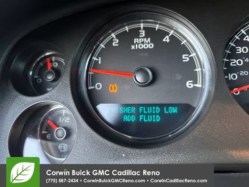 Used 2011 GMC Yukon XL SLT AWD/4WD image 21