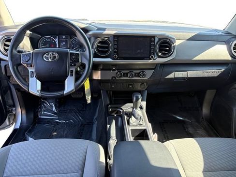 Used 2021 Toyota Tacoma SR5 RWD image 14
