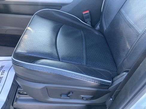 Used 2025 RAM 2500 Laramie image 10