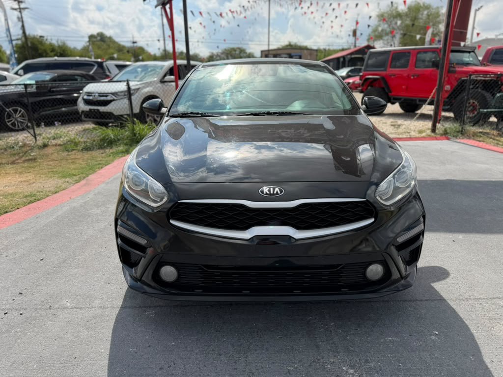 Used 2021 Kia Forte LXS FWD image 2