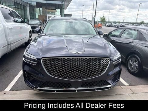 Used 2025 Genesis GV70 2.5T AWD/4WD image 6