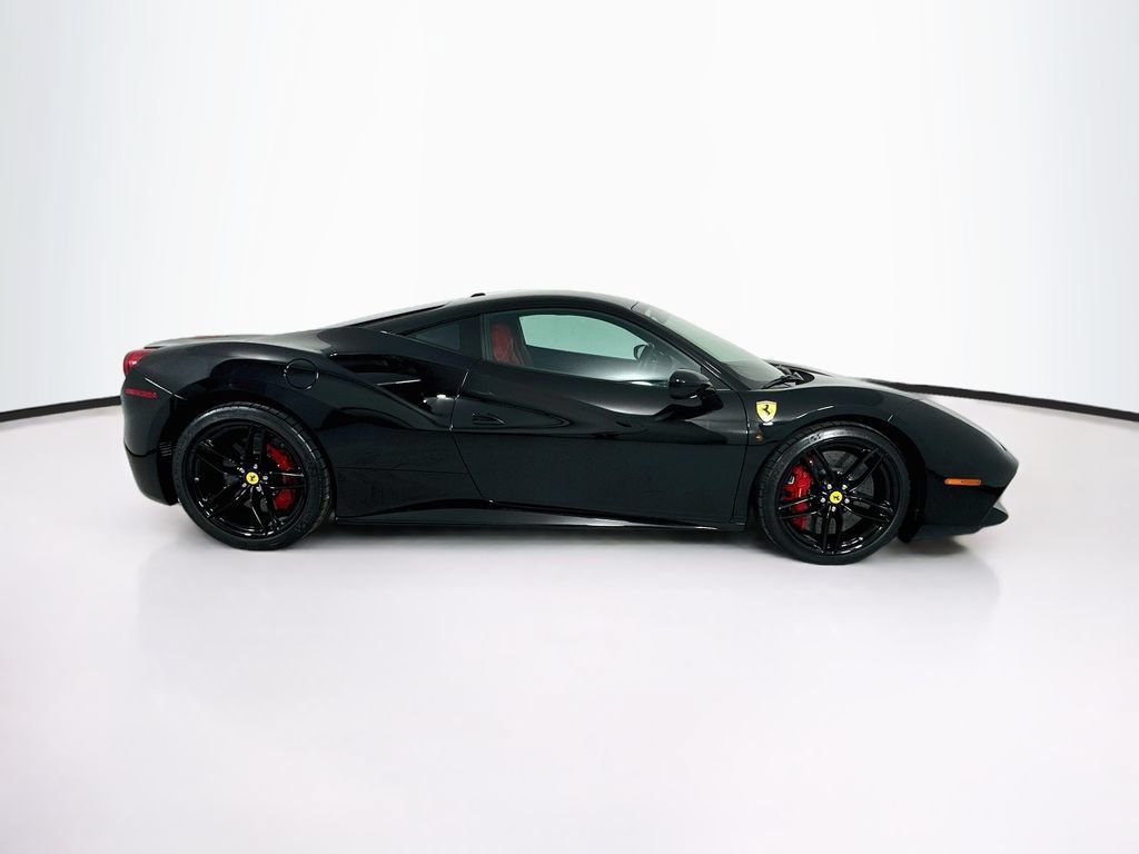 Used 2016 Ferrari 488 GTB RWD image 5