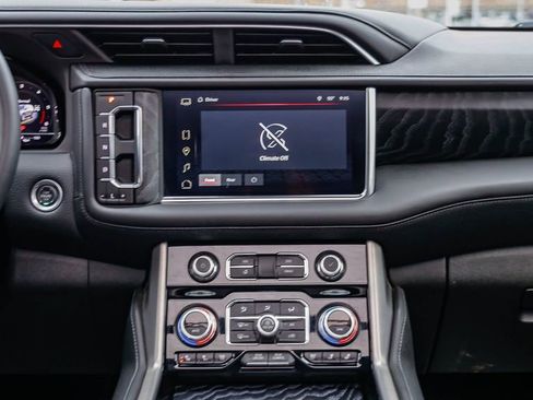 Used 2024 GMC Yukon Denali image 15