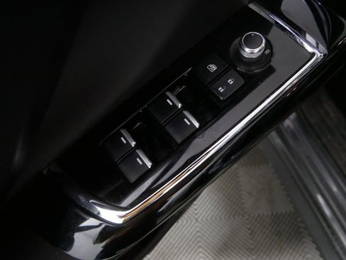 Used 2023 MAZDA CX-9 Touring Plus AWD/4WD image 19
