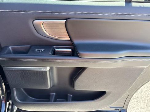 Certified 2025 Ford Expedition Max Platinum AWD/4WD image 21