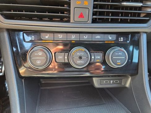 Used 2023 Volkswagen Jetta GLI Autobahn FWD image 30